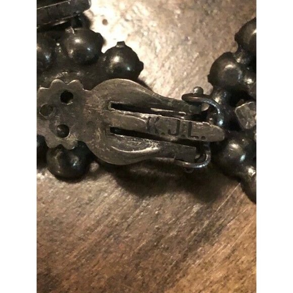 VINTAGE 1960 ERA KENNTH JAY LANE PINK GLASS CRYSTAL BLUE RESIN CLIP ON EARRINGS - Picture 7 of 7